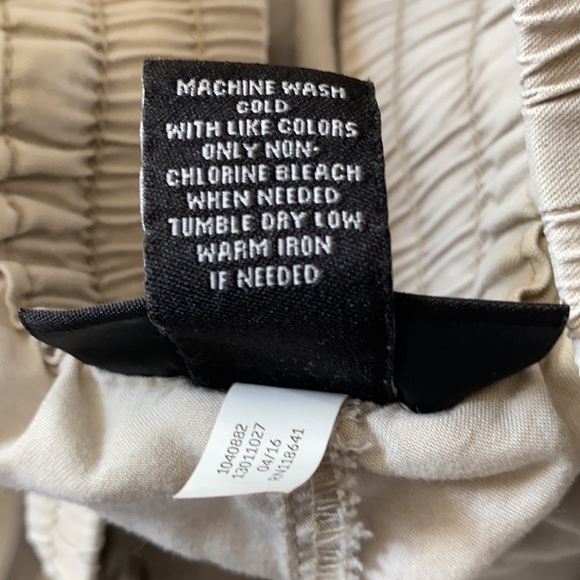 Lane Bryant Loose Fit Capris - Picture 5 of 6